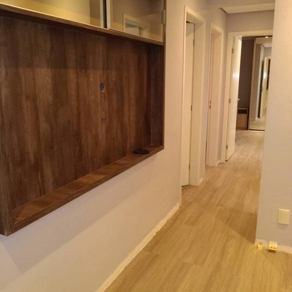 Piso vinílico instalado em apartamento residencial